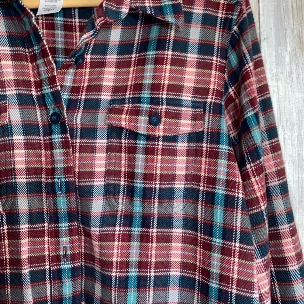 Patagonia Green & Red Plaid Organic Cotton Flannel Button Down - Picture 2 of 5